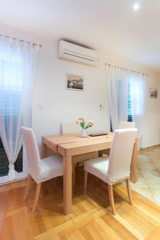 Dalma Residence Apartman Girandella Zaboric Eksteriør bilde